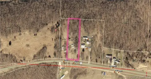 2.5 Acres in Edwards, MO