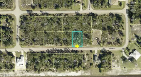 Residential Lot in Fort Myers