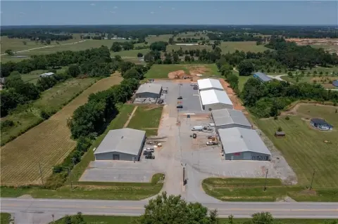 Centerton Warehouse with Expansion Potential