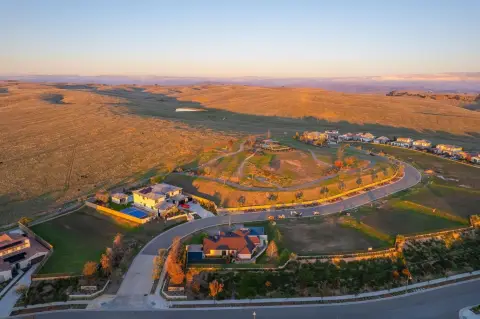 Custom Home Lot in Hillside Enclave