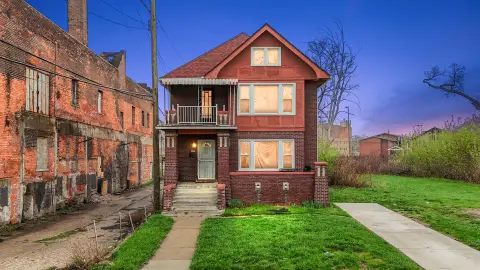 Income-Producing Duplex in Detroit