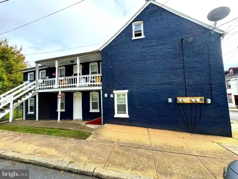 Lancaster Triplex: Investment Opportunity