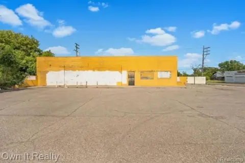 Detroit Commercial Property on Whittier