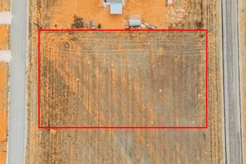 Commercial Lot in Stateline Estates