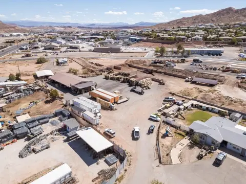 Warehouse with Paved Industrial Yard