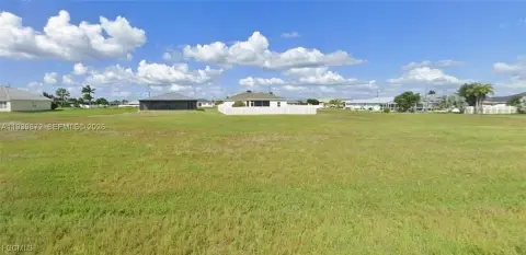 Residential Lot in Cape Coral