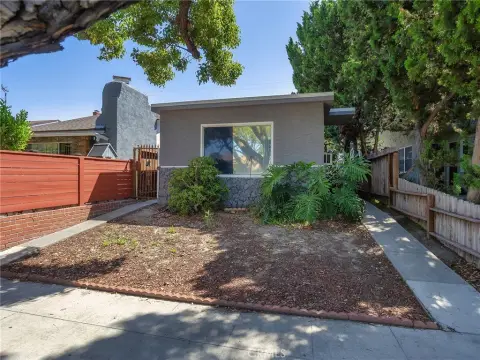Duplex With Detached Garage