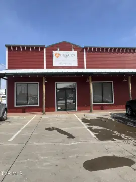 Versatile Commercial Space For Lease