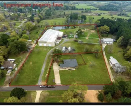 Versatile Metal Building on Acreage