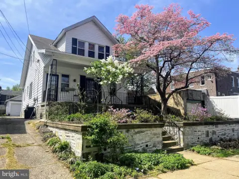 Rhawnhurst Colonial Multifamily Opportunity