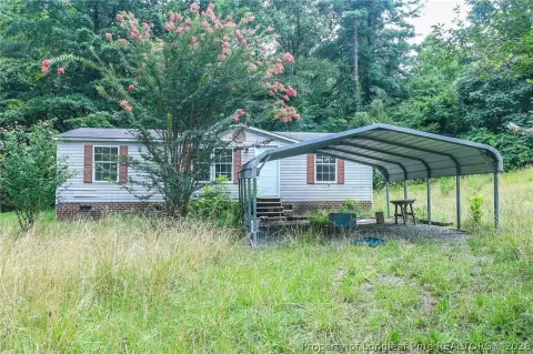 Two Vacant Homes On One Parcel