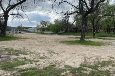 Zoned B-3 Commercial Land Site