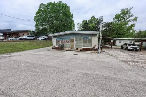 Longview Commercial Property with Residence