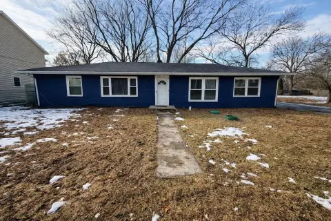 Updated Duplex with Extra Lot