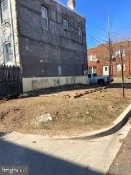 Residential Land in Kingman Park