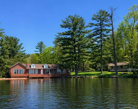 Lakefront Investment Property - 8 Units