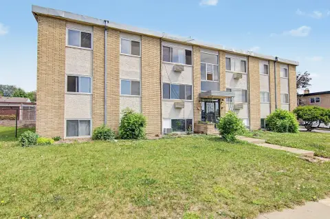 11-Unit Apartment Building