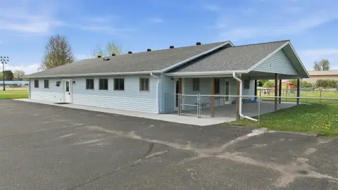 Cameron Commercial Building For Sale