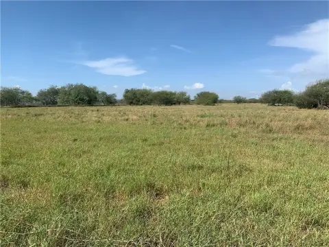 Portland, TX +/- 4 Acres
