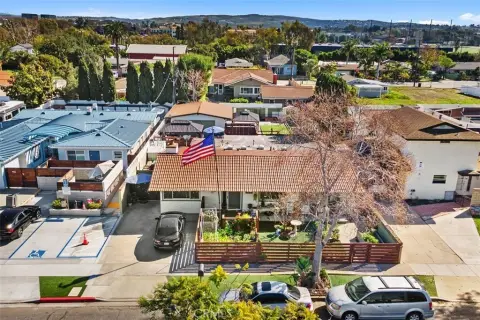 Unique Live-Work Kennel Opportunity