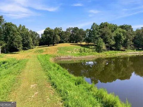 Agricultural Land with Private Lake