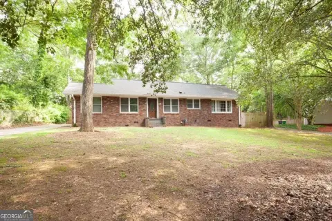Charming Cottages in Historic Roswell
