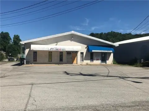 Office/Flex Space Near Downtown Beaver