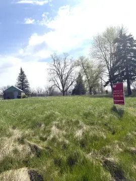 Buildable Lot Near Amenities