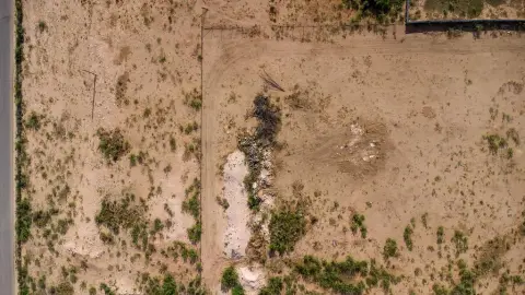 Unrestricted 1 Acre Lot