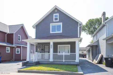 Renovated Four-Unit Building in Cleveland