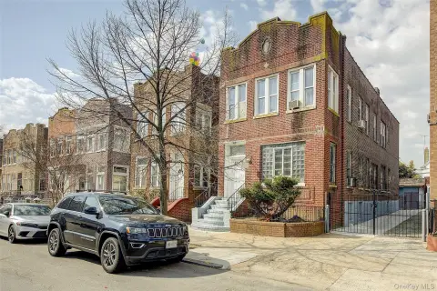 Detached Mixed-Use Property