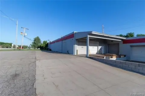 Lapeer Industrial/Commercial Space on M-21