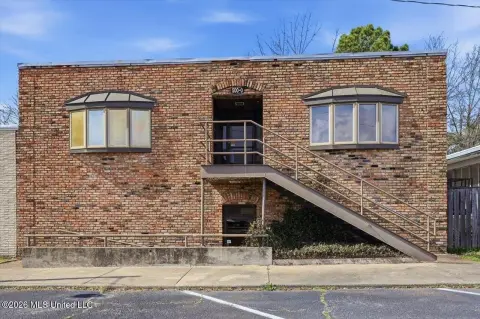 Commercial Space Near UMMC