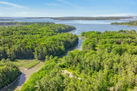 Waterfront Buildable Land Parcel