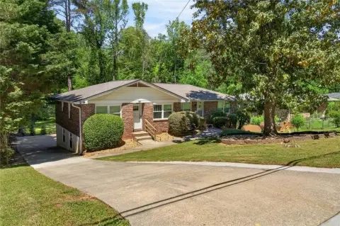 Renovated Multifamily Property in Decatur