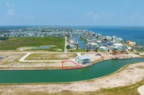Residential Lot in Rockport Community
