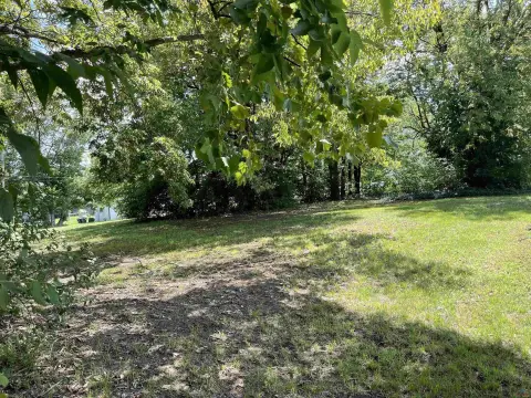 Vacant Lot Near Downtown Sedalia