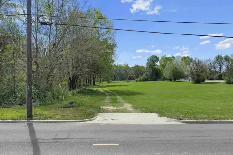 Secluded Acreage in Carthage, TX