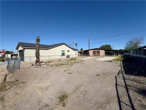 Bullhead City Fenced Lot