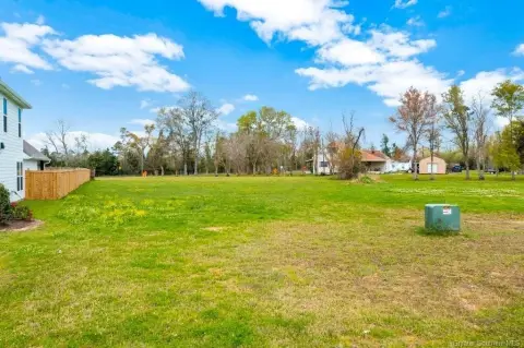 Lake Charles Land in Subdivision
