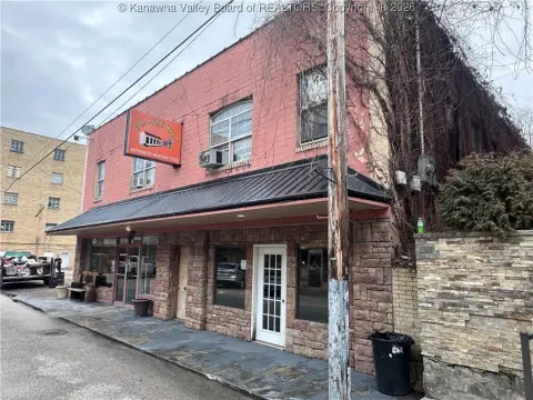 Mixed-Use Building in Madison, WV
