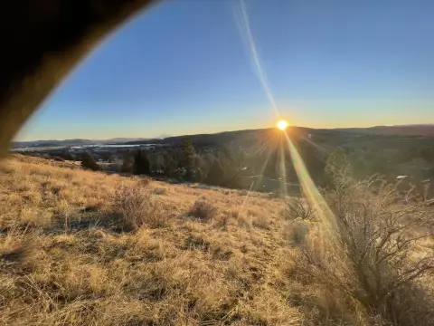 Klamath Falls Land with Views