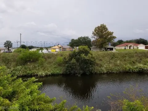 Water View Lot in Cape Coral