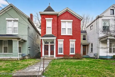 Highlands Duplex: Prime Investment Opportunity