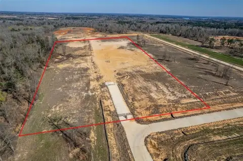 Whitehouse Development Opportunity: 9.9 Acres