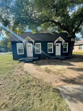 Duplex Investment Opportunity in Coleman