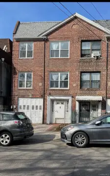 Elmhurst Duplex with Garden