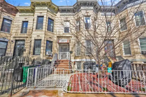 Brooklyn Multi-Family Property in Bushwick