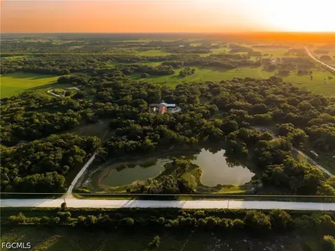 Fully Fenced Ranch & Hunting Land