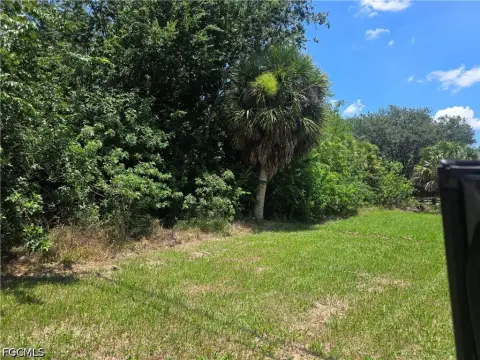 Vacant Residential Land Lot